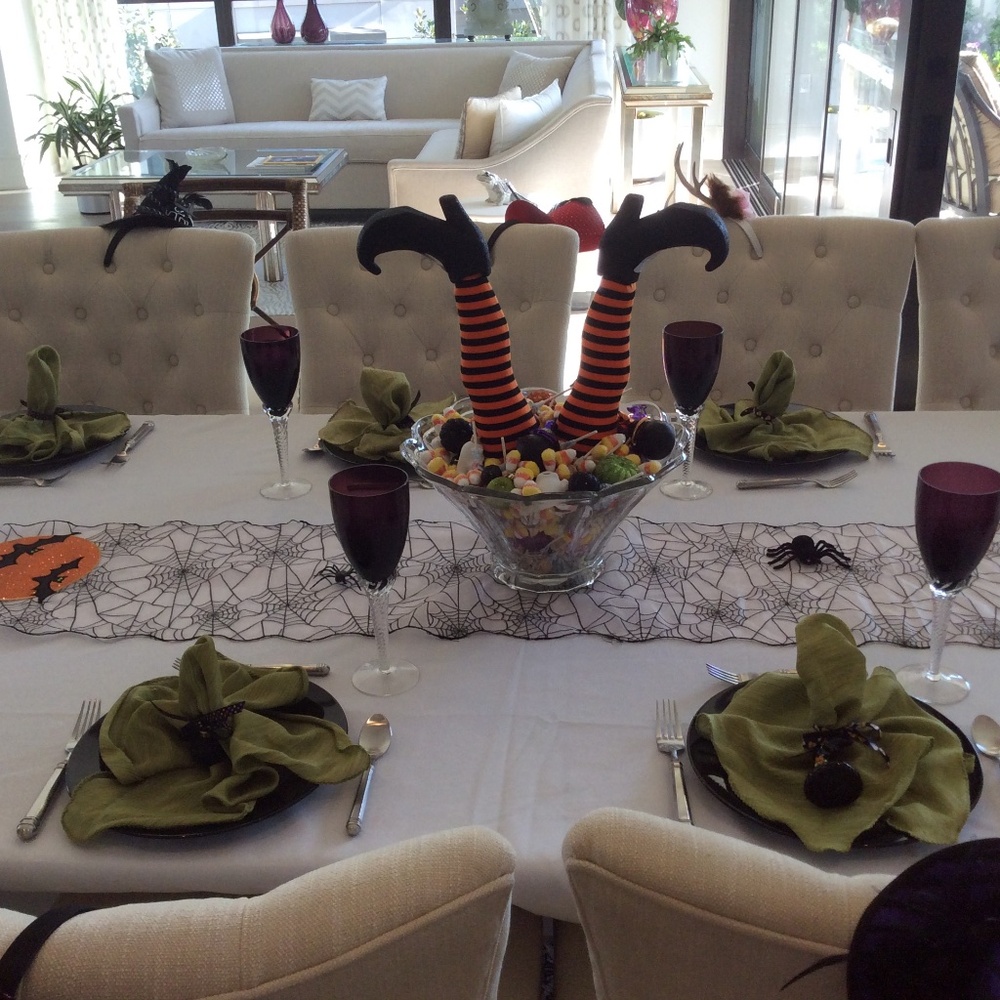 6 black dinner plates just for you